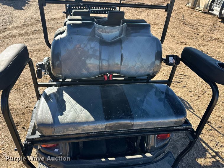 image for item ER8276 Golf cart