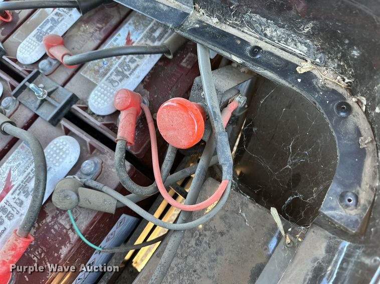 image for item ER8276 Golf cart