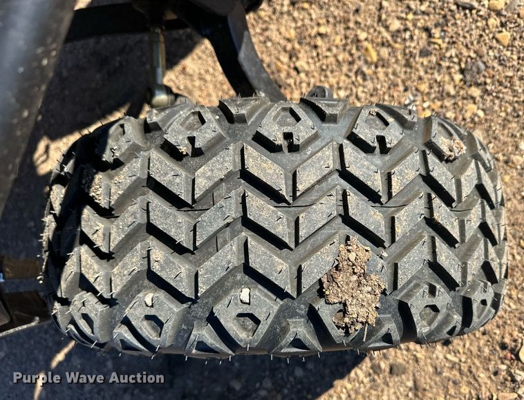 image for item ER8276 Golf cart