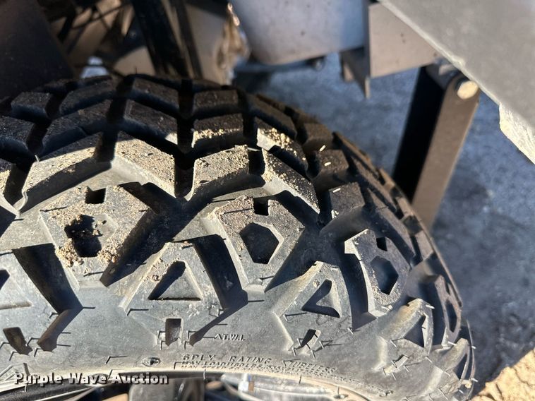 image for item ER8276 Golf cart