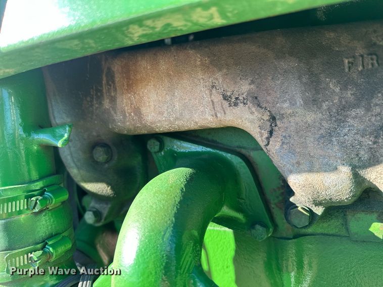 image for item ER8280 1961 John Deere 3010 tractor