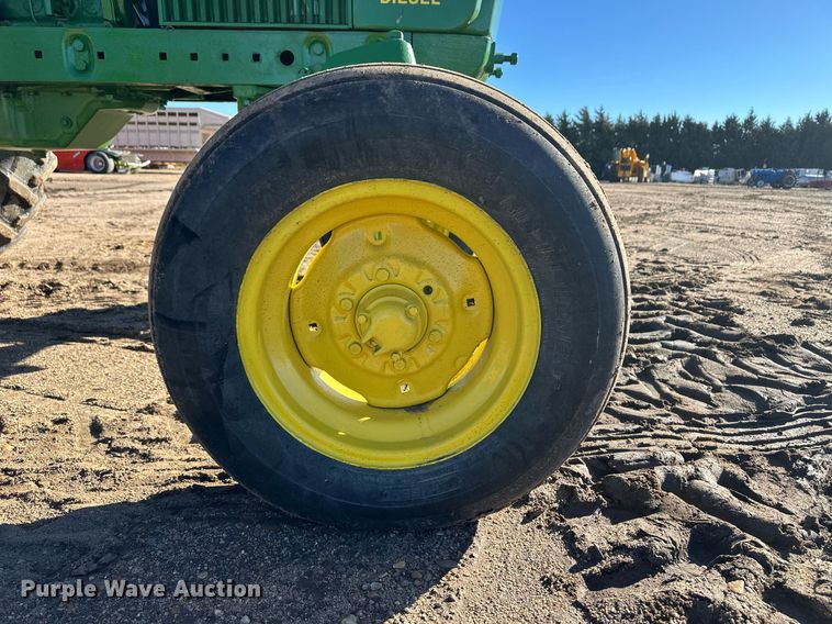 image for item ER8280 1961 John Deere 3010 tractor