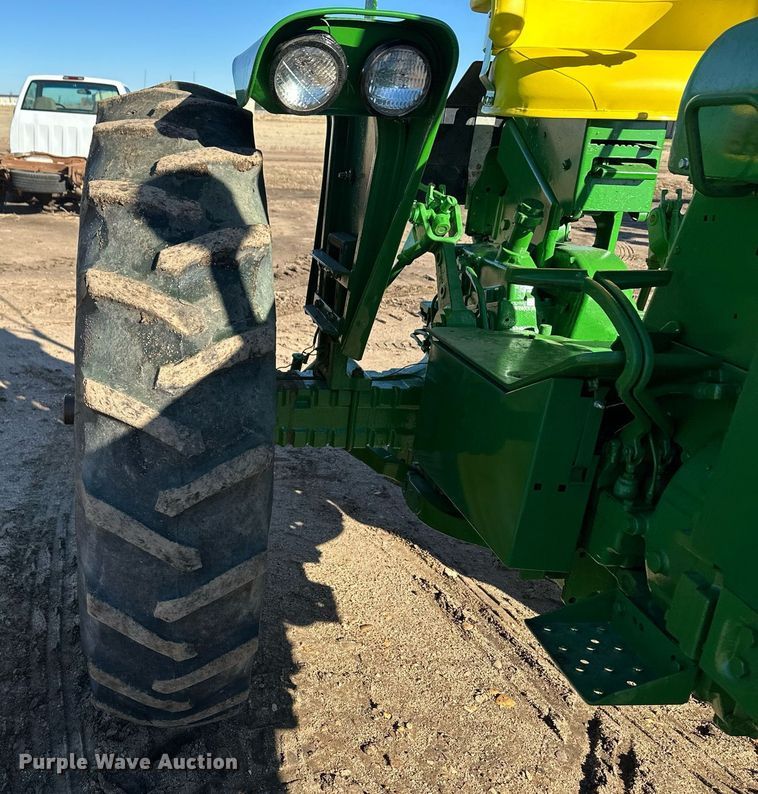 image for item ER8280 1961 John Deere 3010 tractor