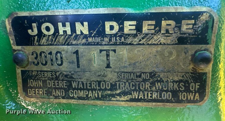 image for item ER8280 1961 John Deere 3010 tractor
