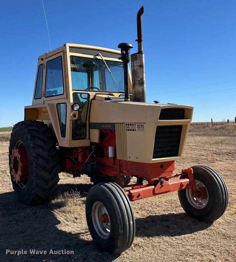 image for item ER8319 1973 Case 1070 tractor
