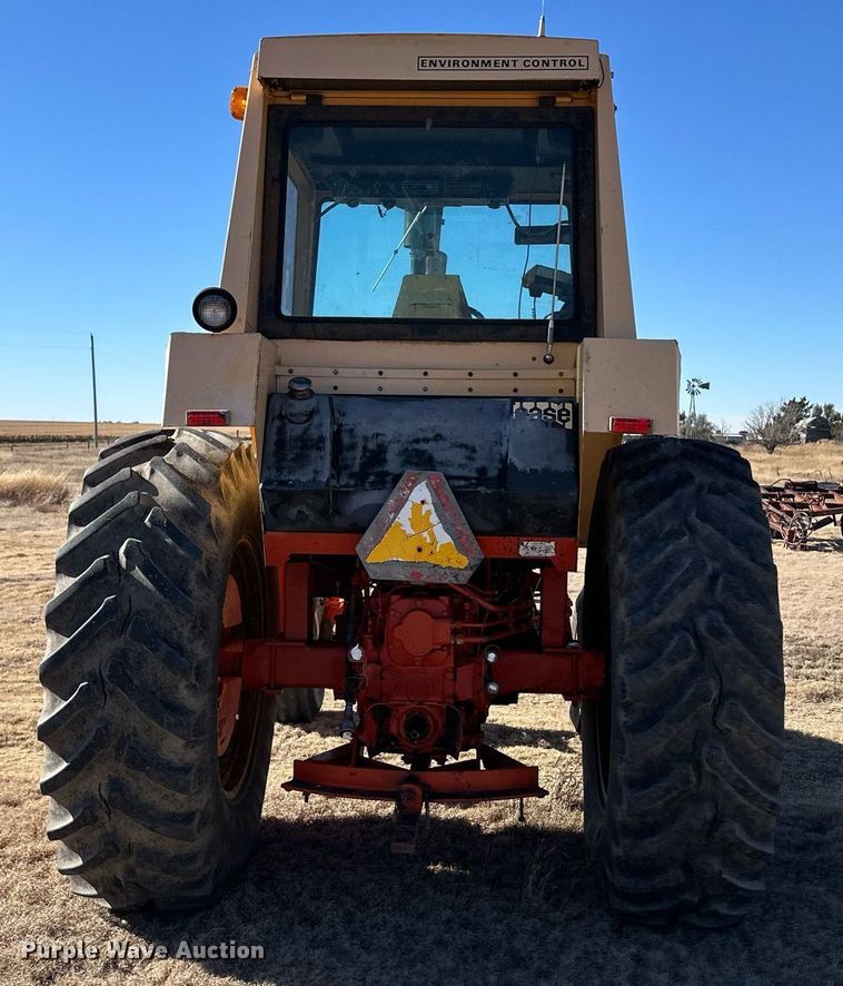 image for item ER8319 1973 Case 1070 tractor