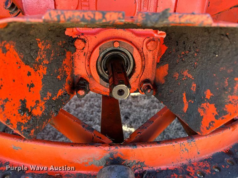 image for item ER8319 1973 Case 1070 tractor