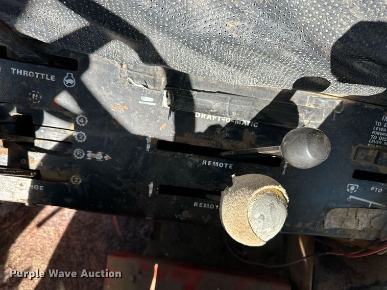 image for item ER8319 1973 Case 1070 tractor