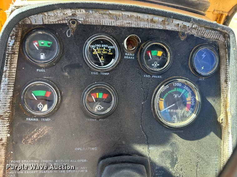 image for item ER8319 1973 Case 1070 tractor