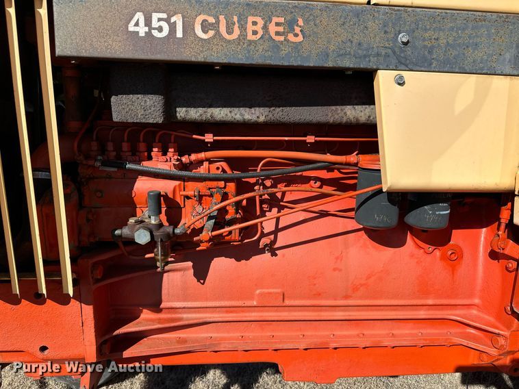 image for item ER8319 1973 Case 1070 tractor