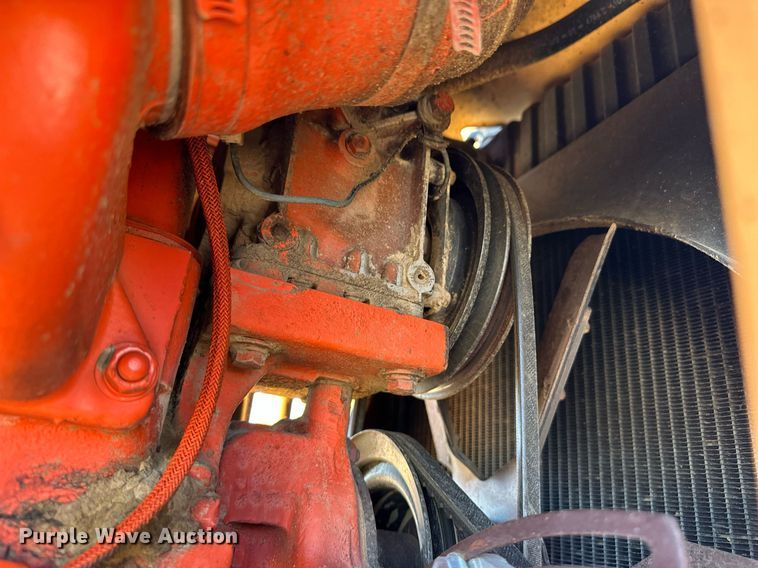 image for item ER8319 1973 Case 1070 tractor