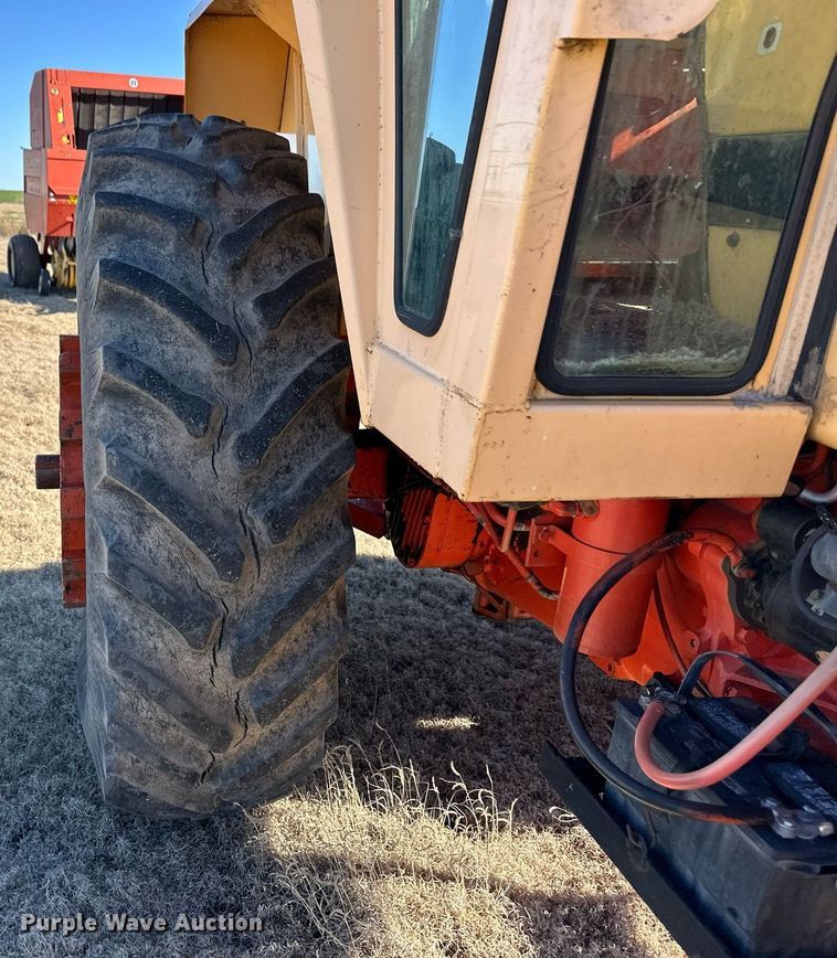 image for item ER8319 1973 Case 1070 tractor