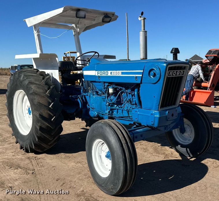 image for item ER8413 Ford 6600 tractor