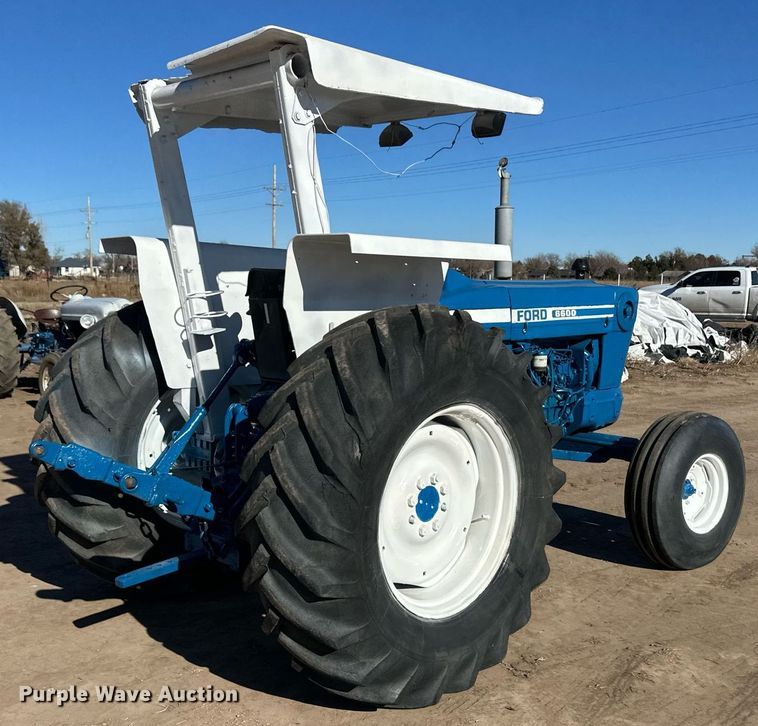 image for item ER8413 Ford 6600 tractor