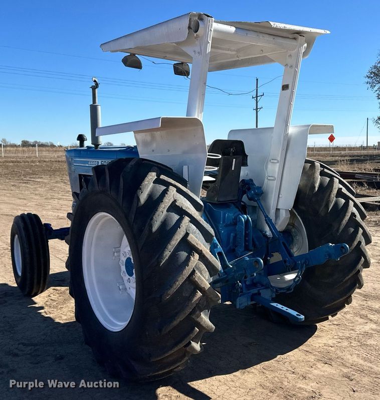 image for item ER8413 Ford 6600 tractor