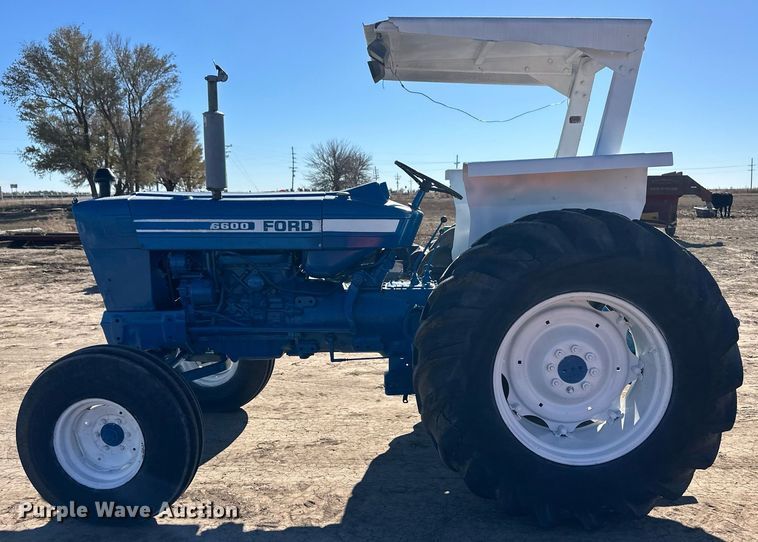 image for item ER8413 Ford 6600 tractor