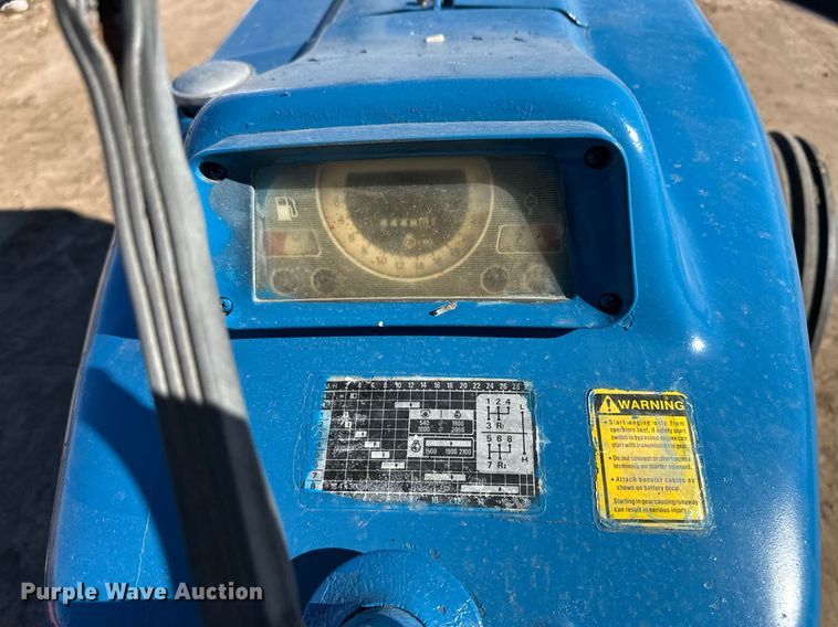 image for item ER8413 Ford 6600 tractor
