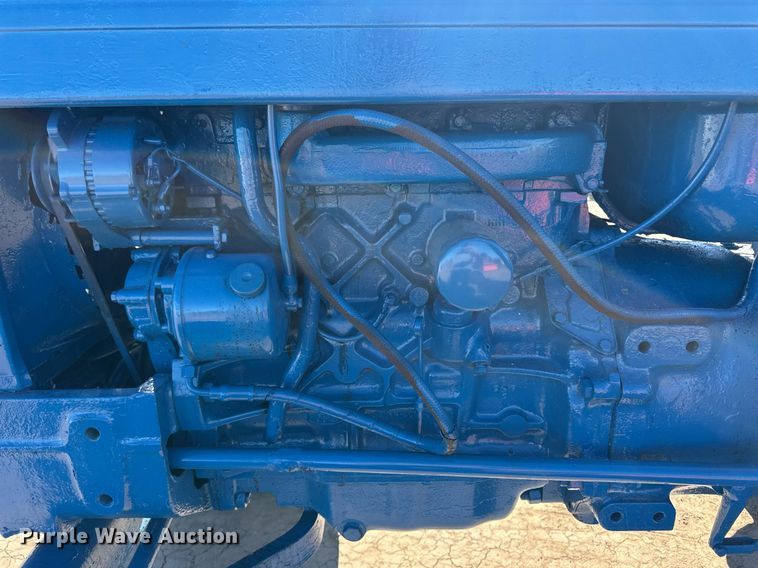 image for item ER8413 Ford 6600 tractor