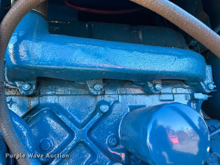 image for item ER8413 Ford 6600 tractor