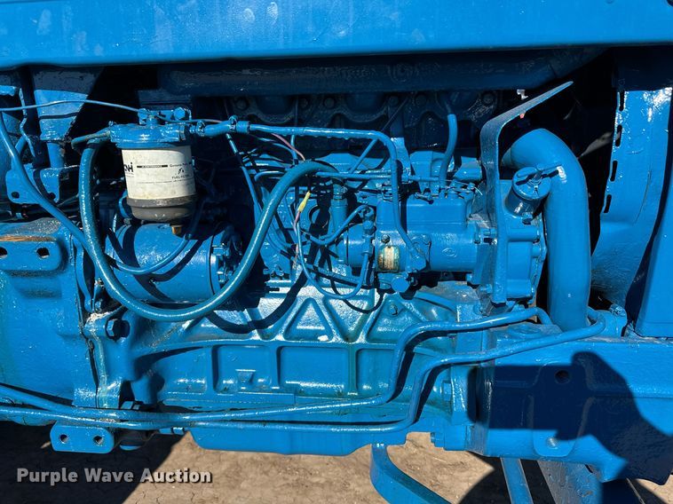 image for item ER8413 Ford 6600 tractor