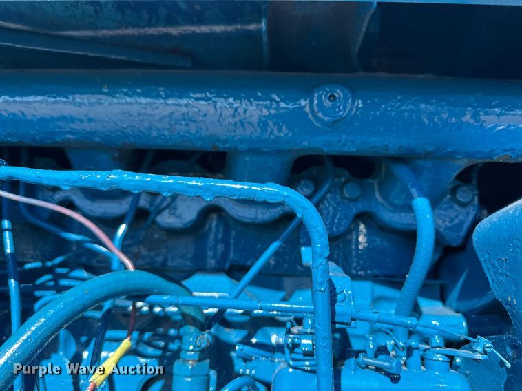 image for item ER8413 Ford 6600 tractor