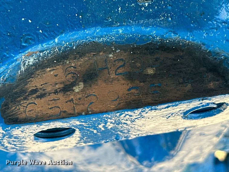 image for item ER8413 Ford 6600 tractor