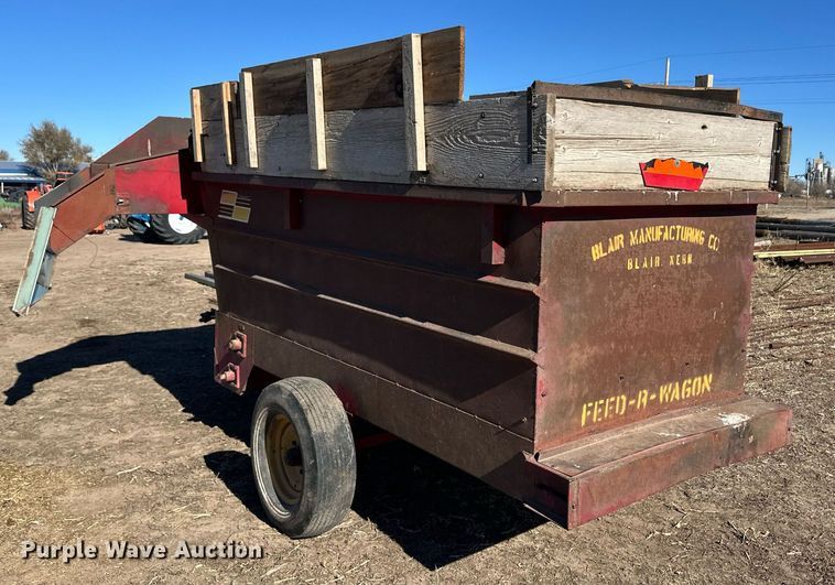 image for item ER8414 Kelly Ryan Feed-R-Wagon feed mixer
