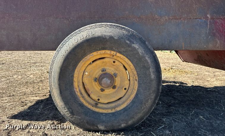 image for item ER8414 Kelly Ryan Feed-R-Wagon feed mixer