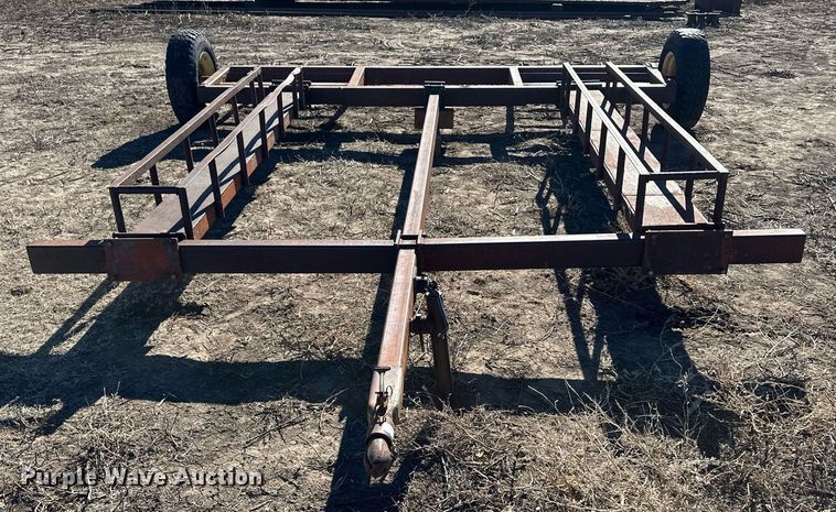 image for item ER8416 Donahue swather / windrower trailer