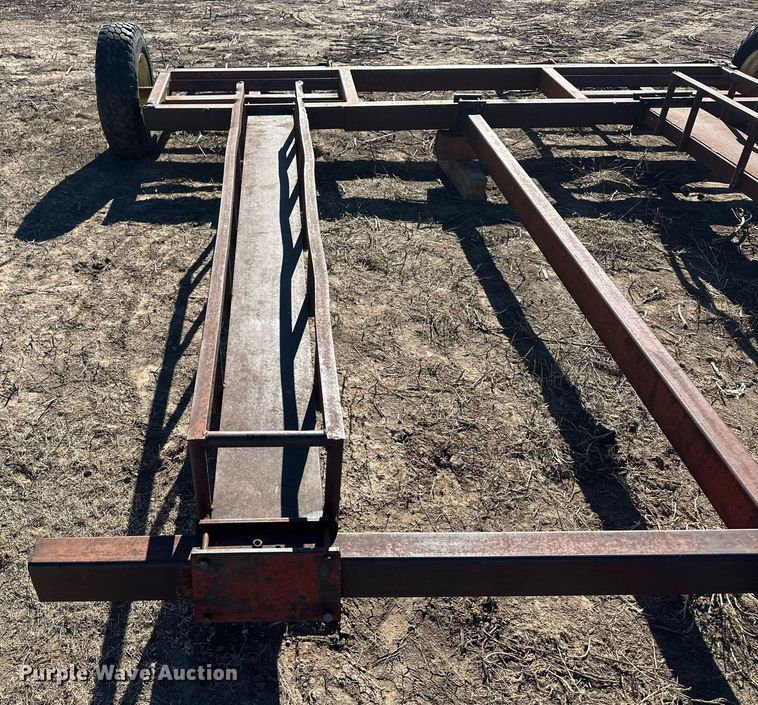 image for item ER8416 Donahue swather / windrower trailer
