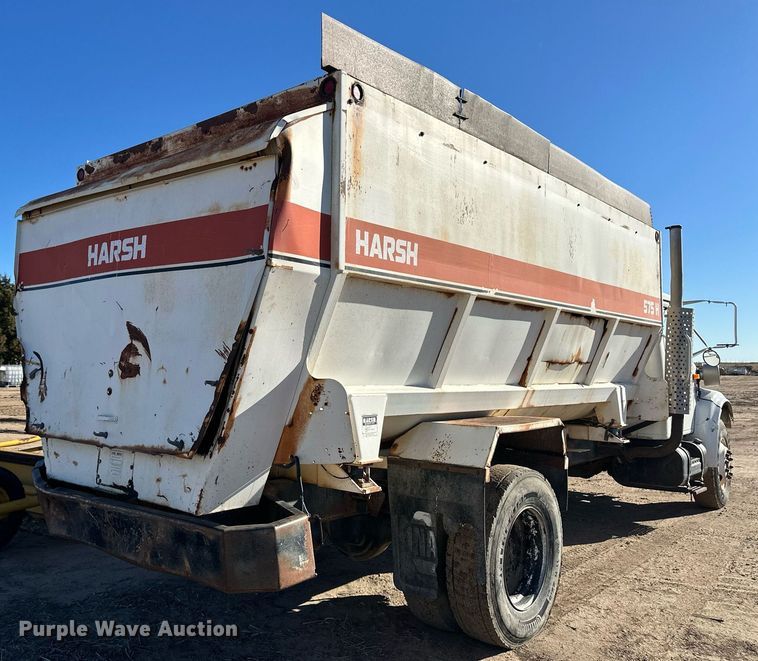 image for item ER8421 Harsh 575H feed mixer bed