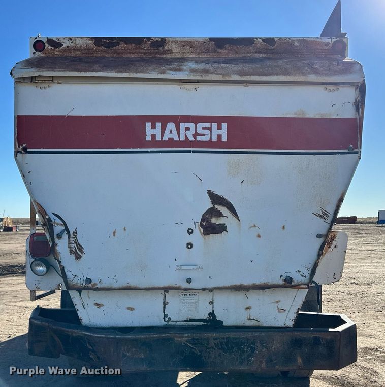 image for item ER8421 Harsh 575H feed mixer bed