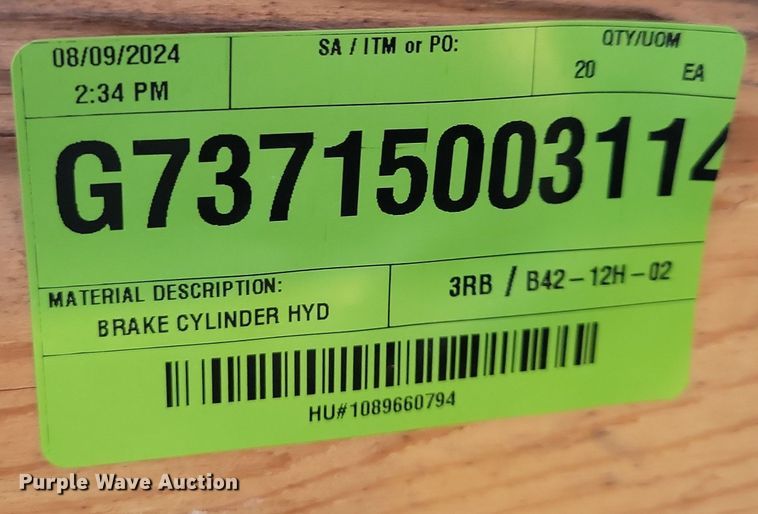 image for item JO9353 (23) Massey Ferguson hydraulic brake cylinders 