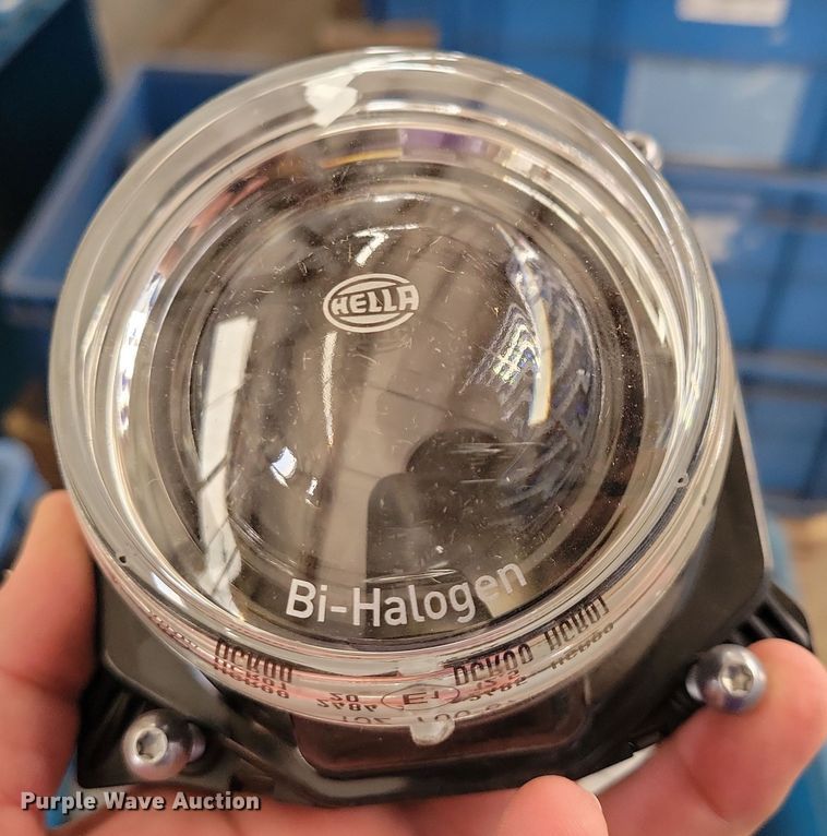 image for item JO9355 (136) Hella lights