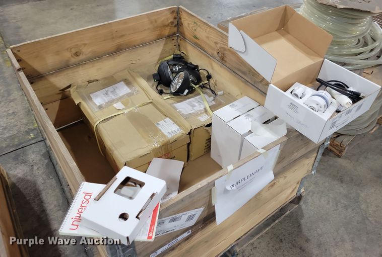 image for item JO9358 (104) Massey Ferguson lights