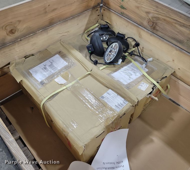 image for item JO9358 (104) Massey Ferguson lights