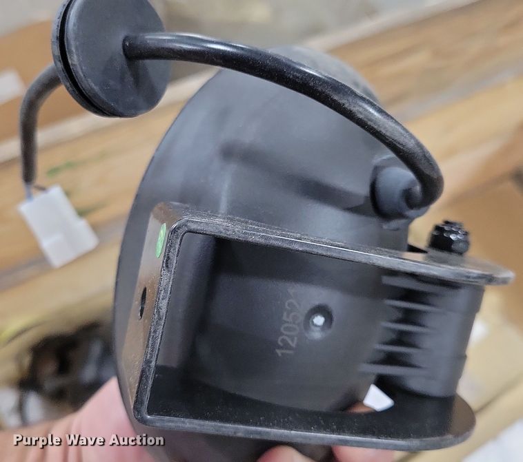 image for item JO9358 (104) Massey Ferguson lights