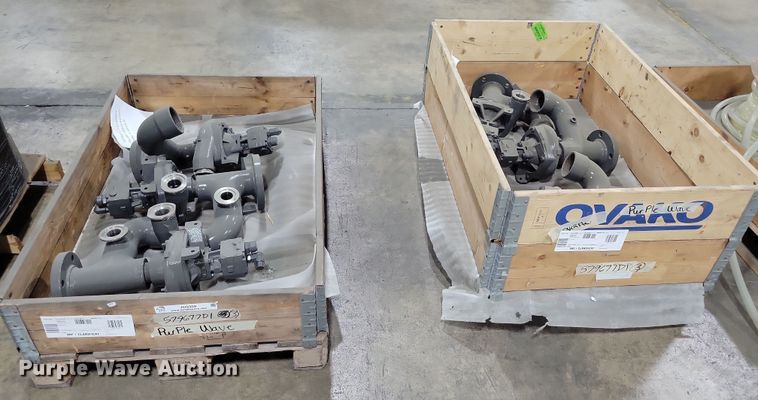 image for item JO9359 (6) TerraGator pumps