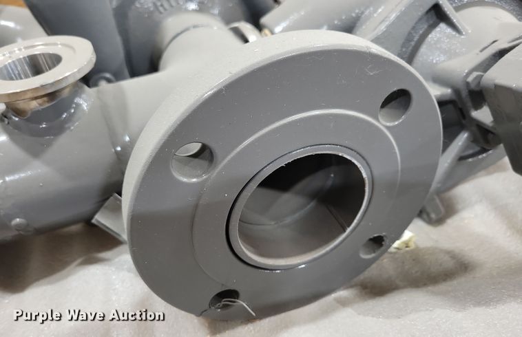 image for item JO9359 (6) TerraGator pumps