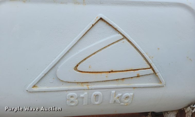 image for item JO9363 (8) AGCO Challenger 810 kg front weights