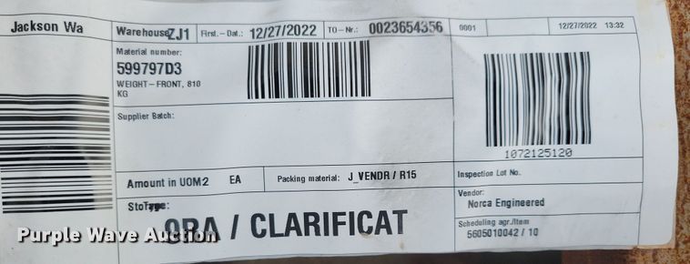 image for item JO9364 (4) AGCO Challenger 810 kg weights