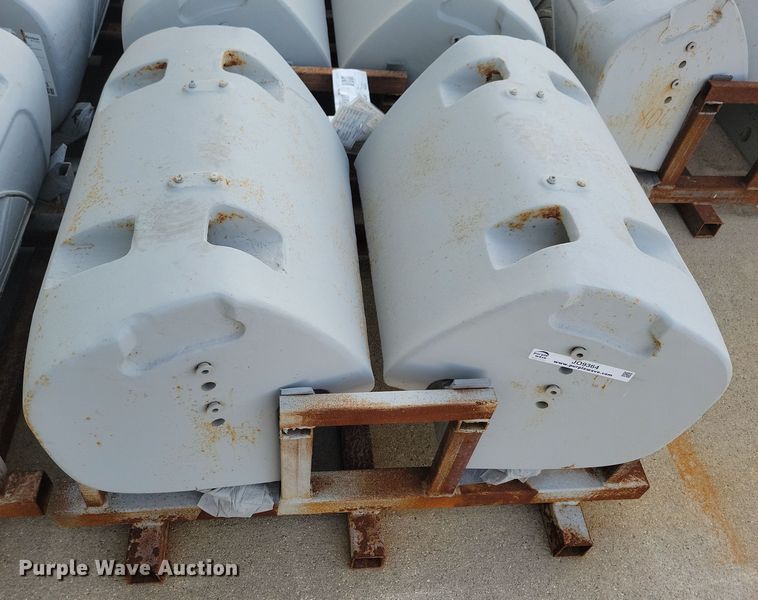 image for item JO9364 (4) AGCO Challenger 810 kg weights