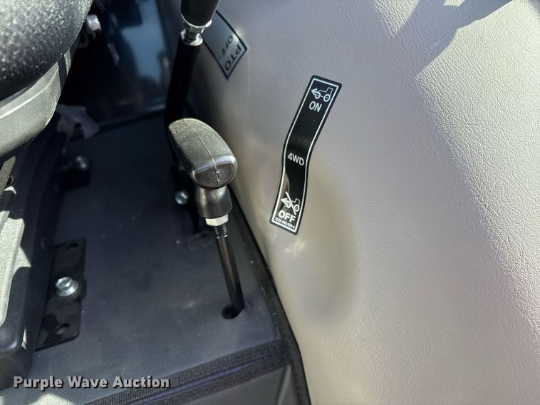 image for item JT9654 2023 TYM T394SHUSM1 MFWD tractor