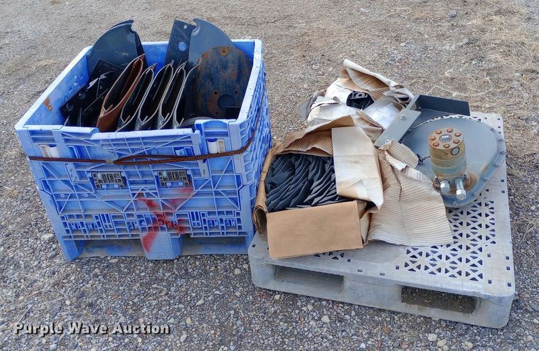 image for item MS9886 Windrower parts