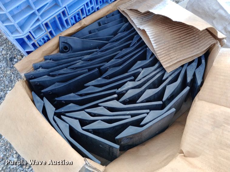 image for item MS9886 Windrower parts