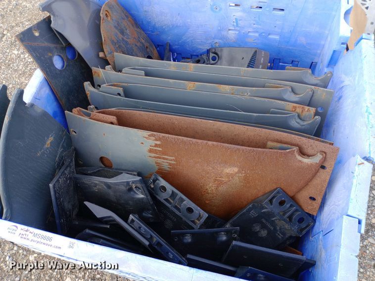 image for item MS9886 Windrower parts