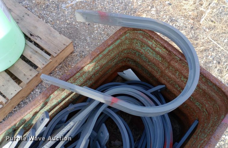 image for item MS9887 Approximately 25 hay wrap pickers