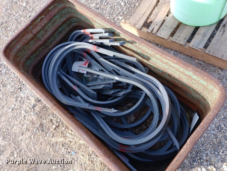 image for item MS9887 Approximately 25 hay wrap pickers