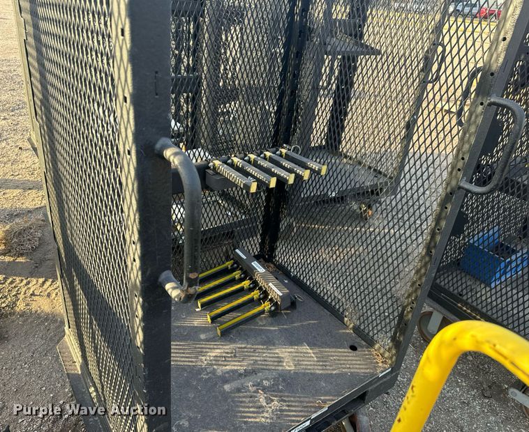 image for item MS9888 (10) tool cabinets