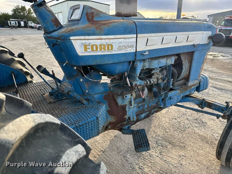 image for item MS9955 1962 Ford 4000 tractor